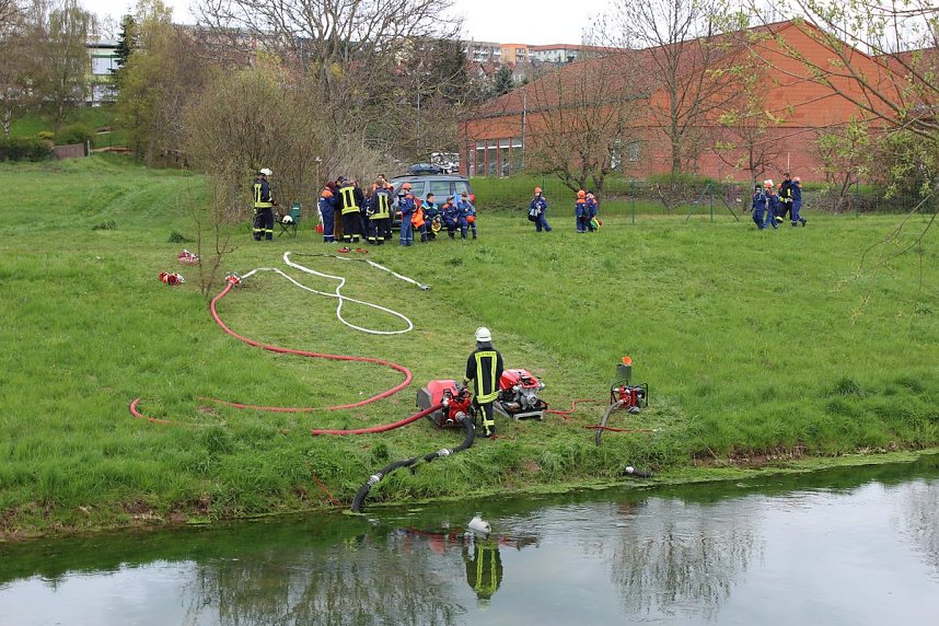 Neue Wipperbr&uuml;cke gebaut und mehr