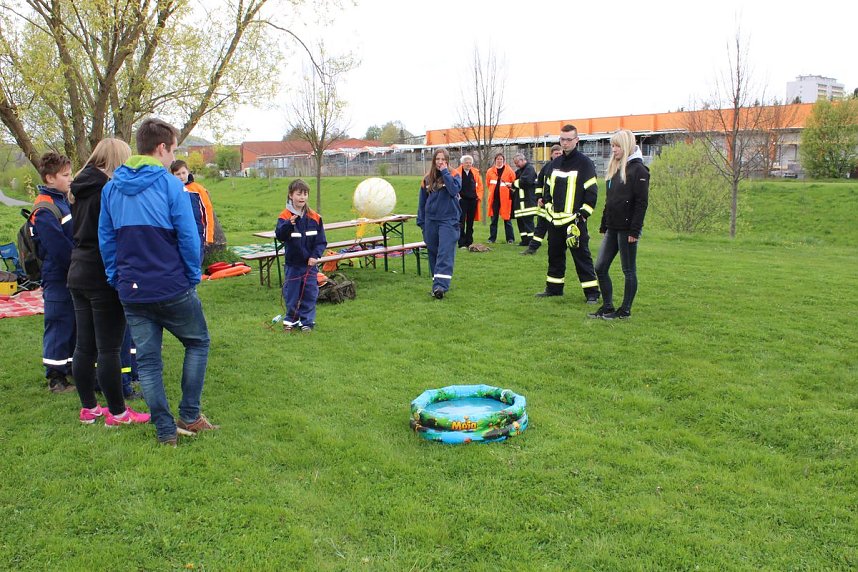 Neue Wipperbr&uuml;cke gebaut und mehr