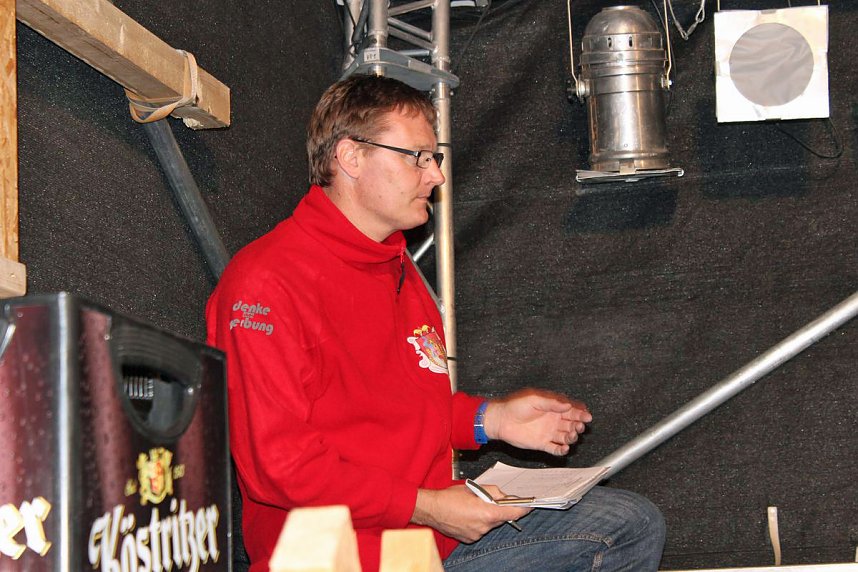 Maibaumk&ouml;nig im Stechen ermittelt