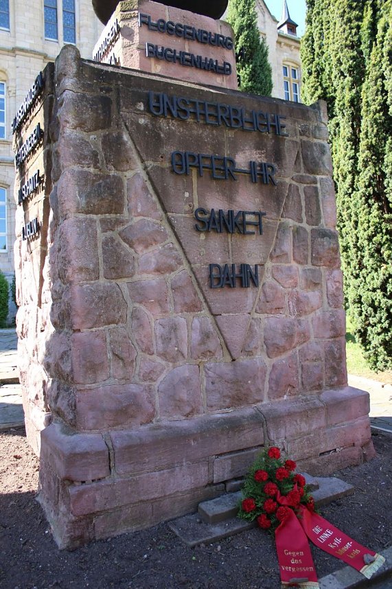 Kranzniederlegung am Gedenktag