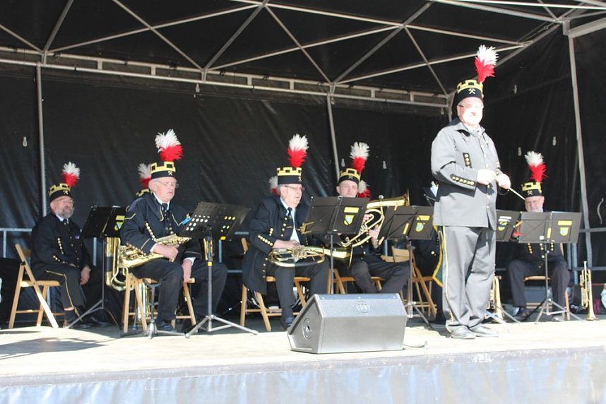 Autos &uuml;ber Autos und mehr