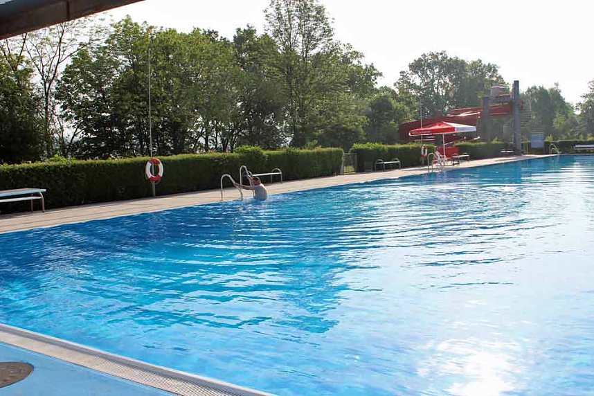 Nach Reparatur Freibadsaison gestartet