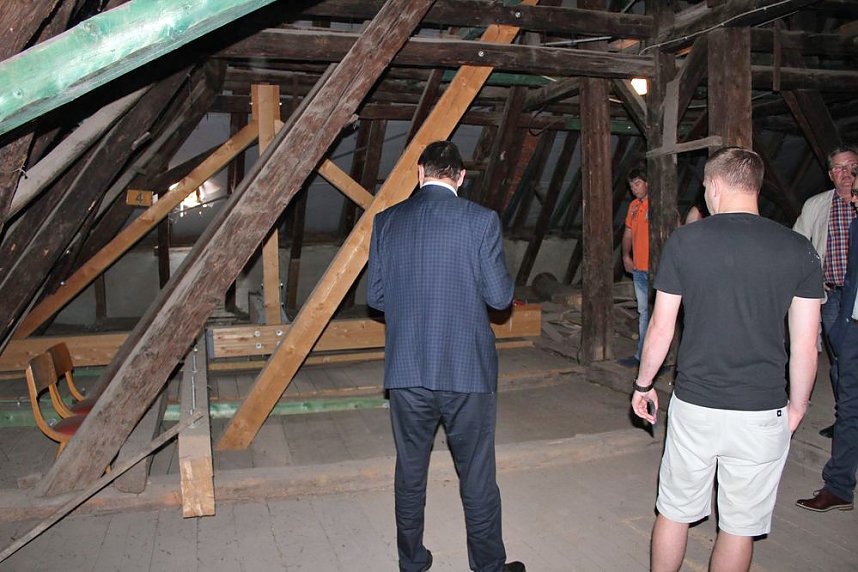 Interessante F&uuml;hrung durch das Rathaus Sondershausen