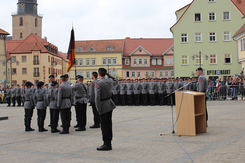 Vereidigung auf dem Marktplatz
