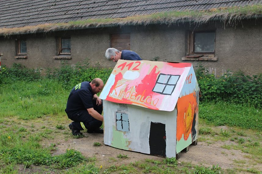 Hausbrand - Beifall geklatscht