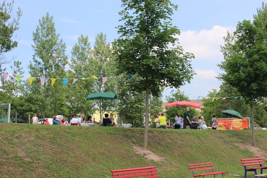 "Wir bauen Br&uuml;cken"