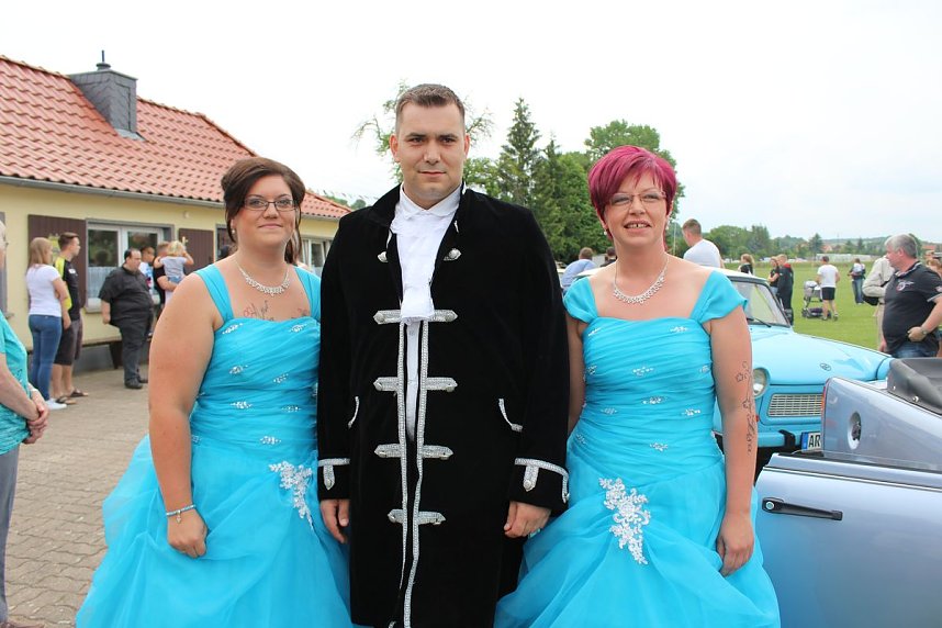 Laubk&ouml;nig gekr&ouml;nt - Geheimnis der Hofdamen gel&uuml;ftet!