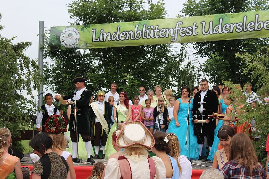 Laubk&ouml;nig gekr&ouml;nt - Geheimnis der Hofdamen gel&uuml;ftet!