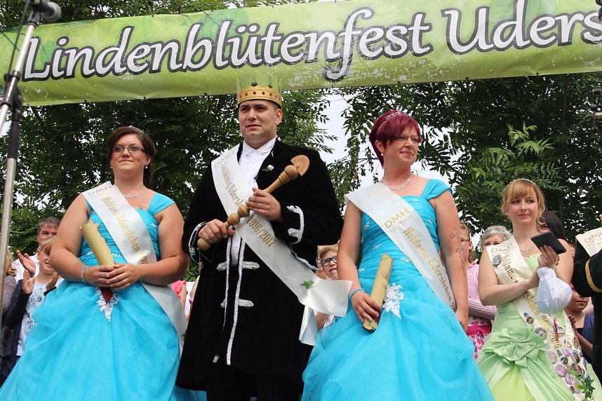 Laubk&ouml;nig gekr&ouml;nt - Geheimnis der Hofdamen gel&uuml;ftet!