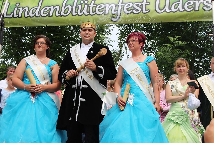 Laubk&ouml;nig gekr&ouml;nt - Geheimnis der Hofdamen gel&uuml;ftet!