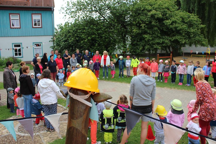 Mit der Feuerwehr zum Jubil&auml;um
