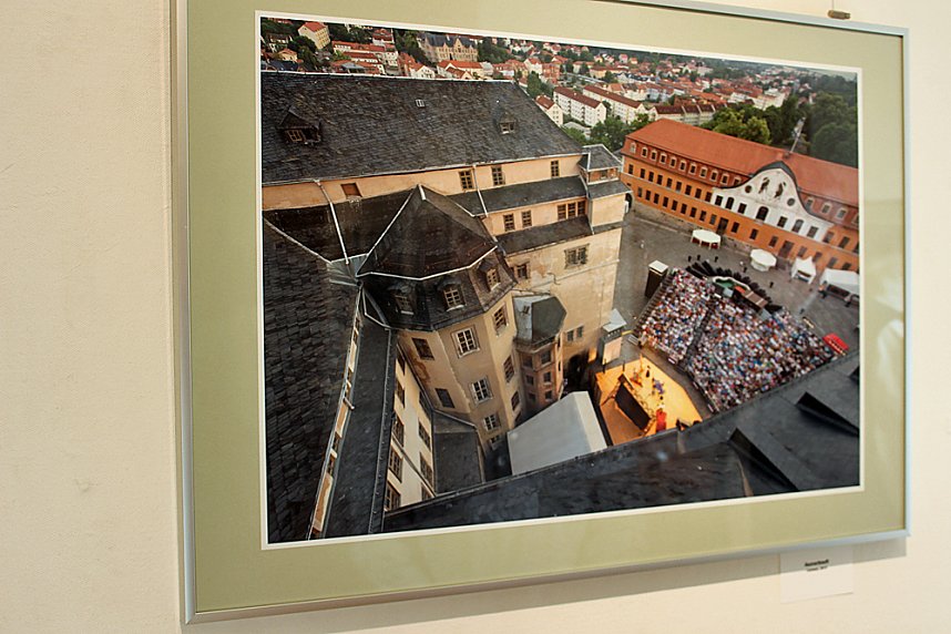 K&uuml;nstler auf zwei "Instrumenten"