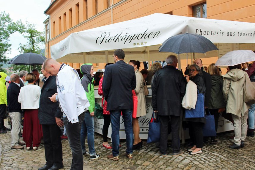 Nass vor der Premiere