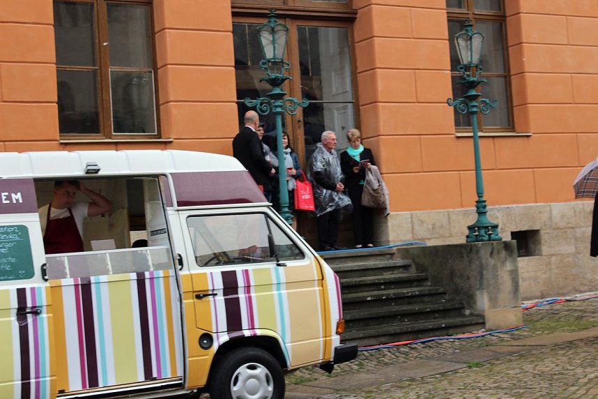 Nass vor der Premiere