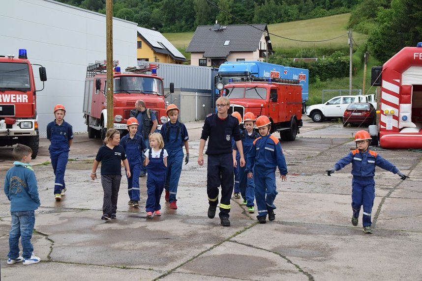 Unwettereinsatz auf Feuerwehrfest in Bebra