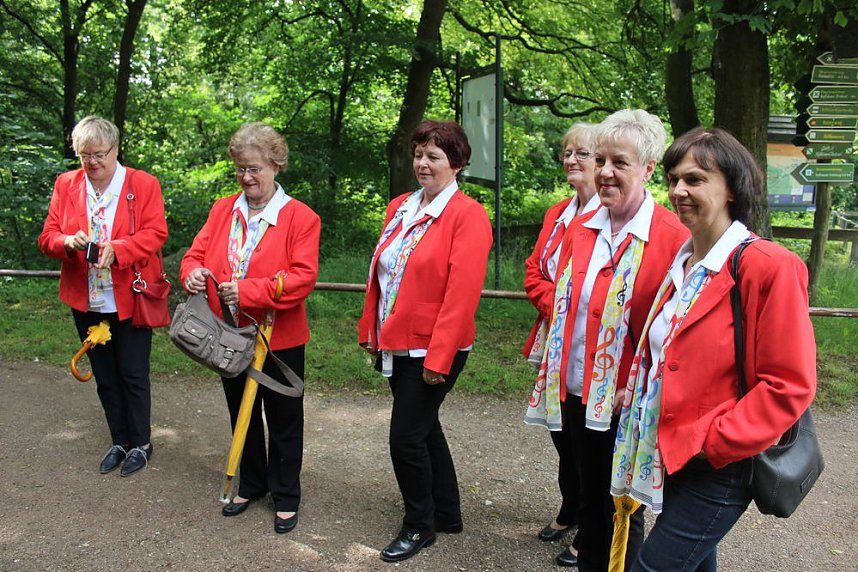 Klingender Wanderweg &uuml;bergeben
