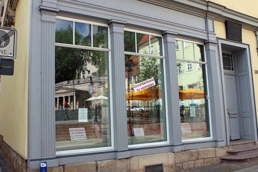 Leerstand in der Hauptstra&szlig;e