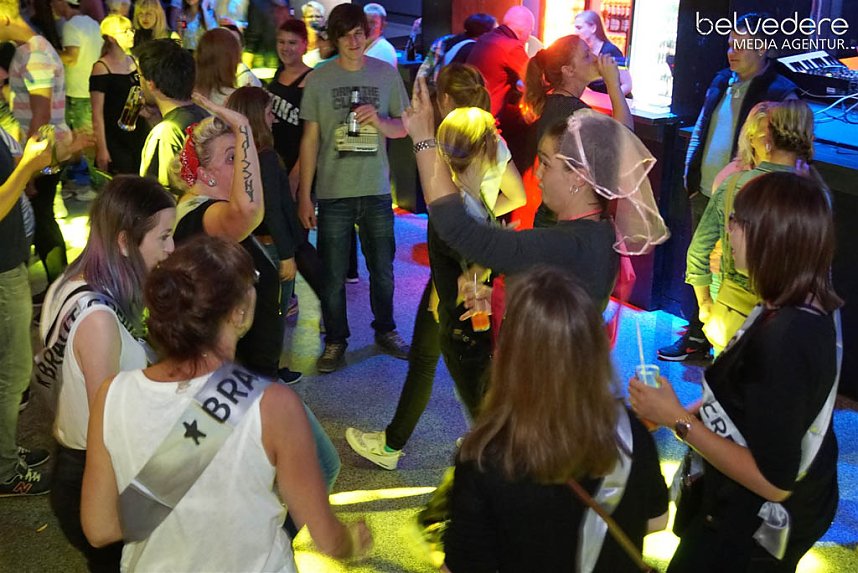 Party im Jugendclubhaus in Nordhausen - der Samstag