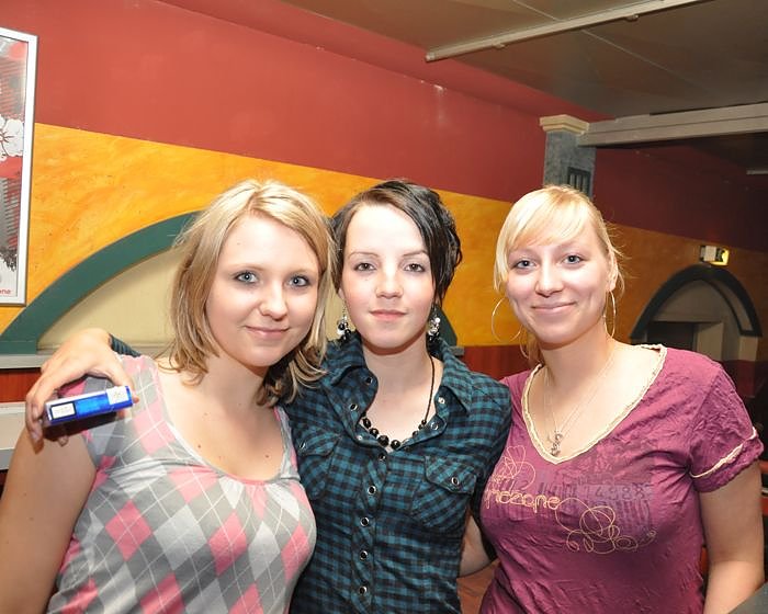 Musik und Handys in der Webe