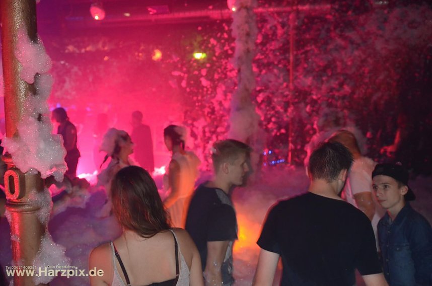 Schaumparty in der Webe