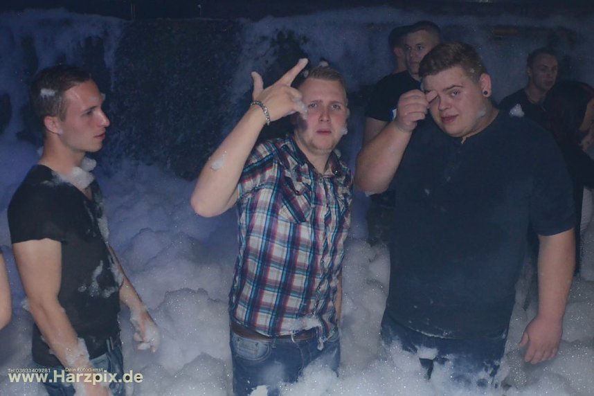 Schaumparty in der Webe