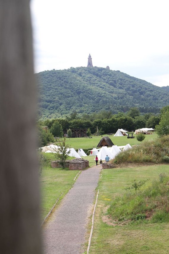 Geschichte erleben auf der Pfalz Tilleda