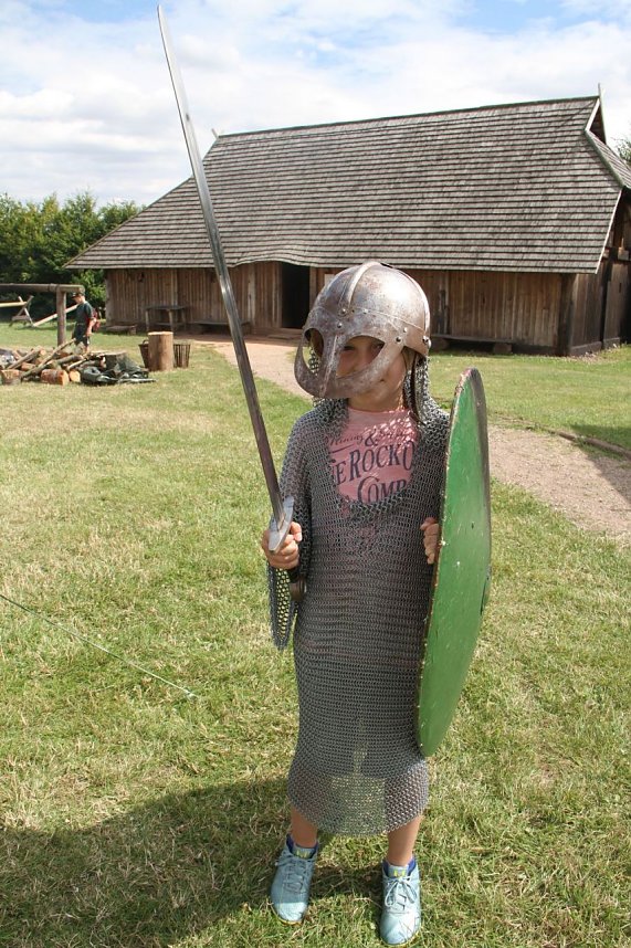 Geschichte erleben auf der Pfalz Tilleda