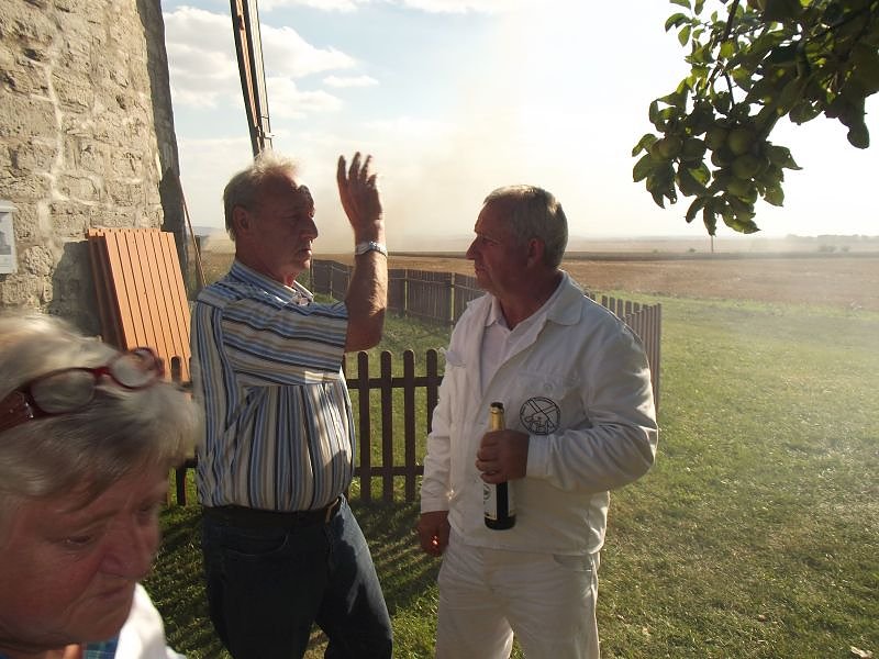 &Uuml;berraschungsfahrt des WB 4 f&uuml;hrte zur M&uuml;hle Erna