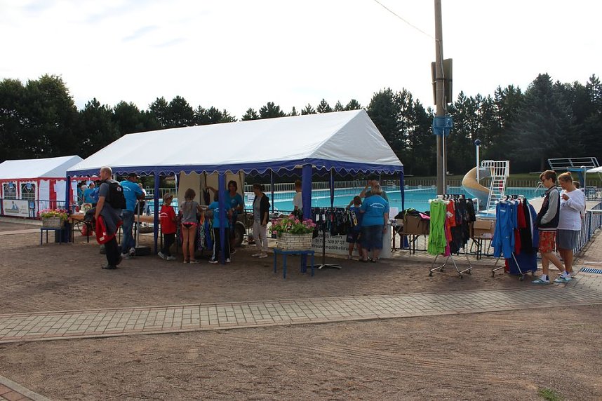 24-Stundenschwimmen gestartet