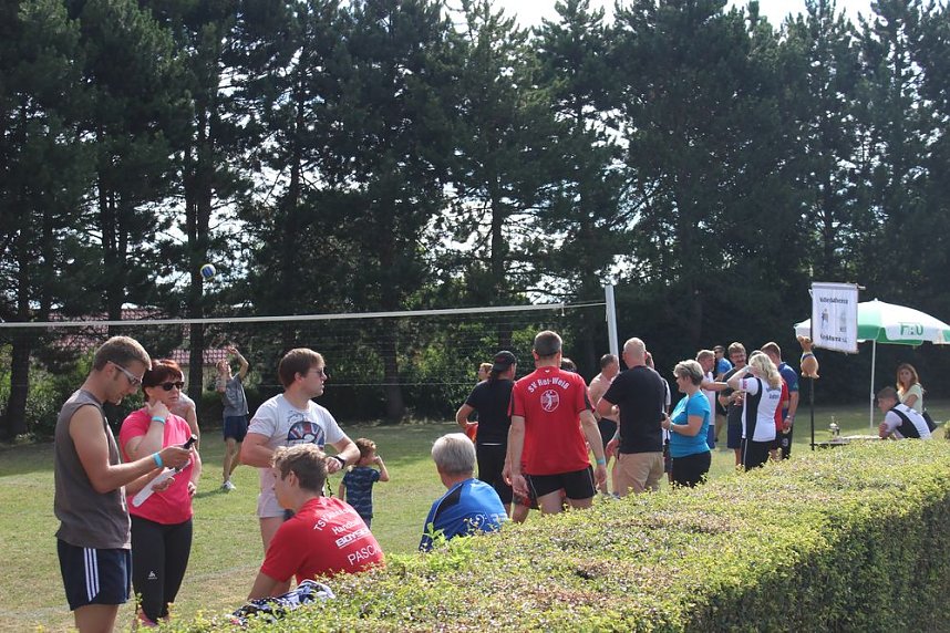 24-Stundenschwimmen gestartet