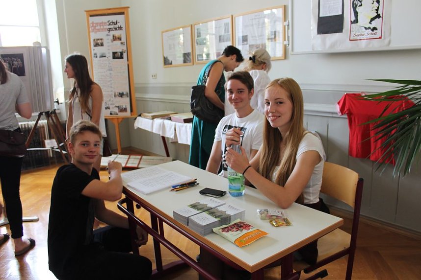 Was f&uuml;r ein Andrang beim Schulfest!