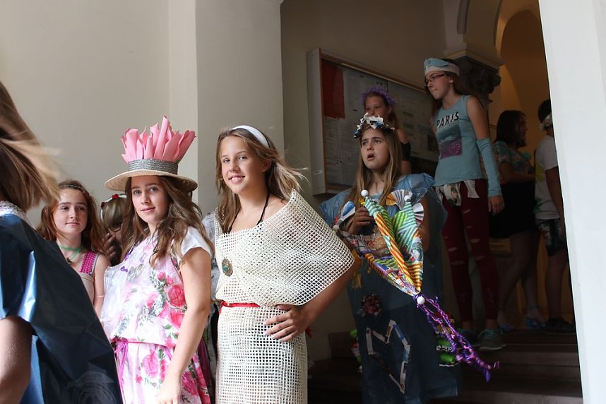 Was f&uuml;r ein Andrang beim Schulfest!