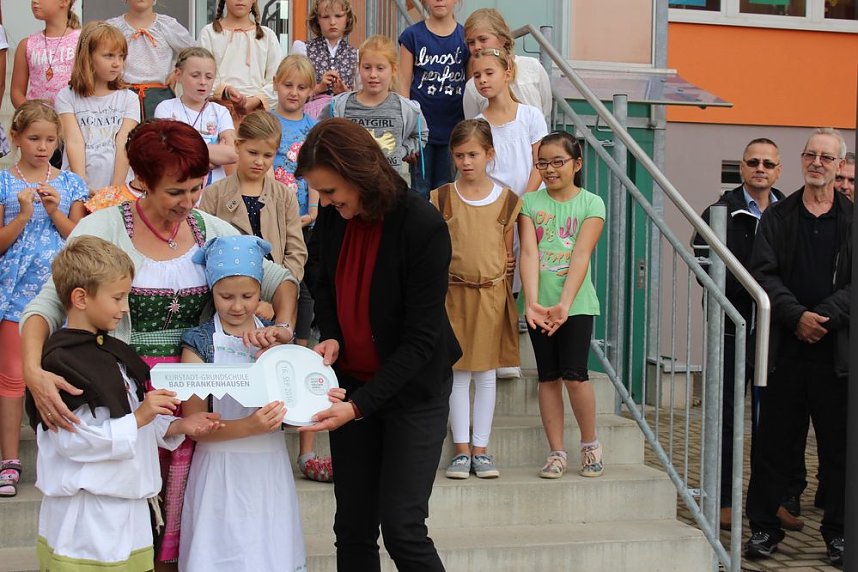 Feierliche &Uuml;bergabe Grundschule