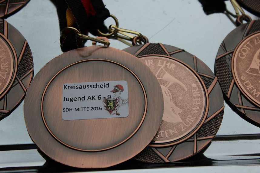 Medaillen &uuml;bergeben