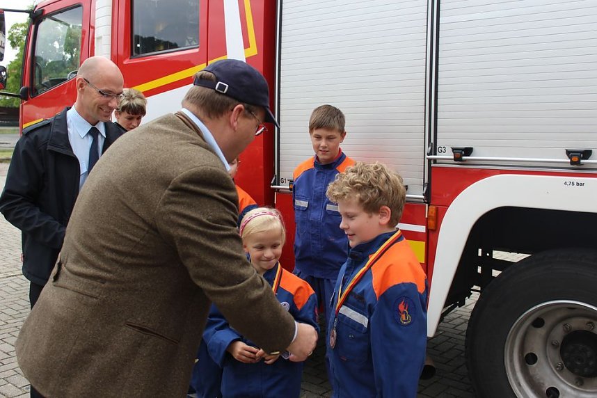 Medaillen &uuml;bergeben