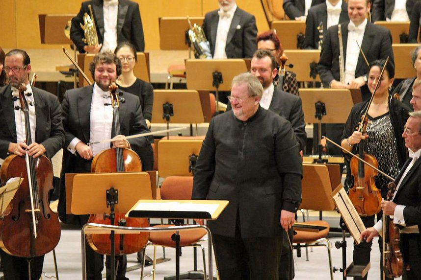 &Uuml;berw&auml;ltigender Einstieg in die Konzertsaison