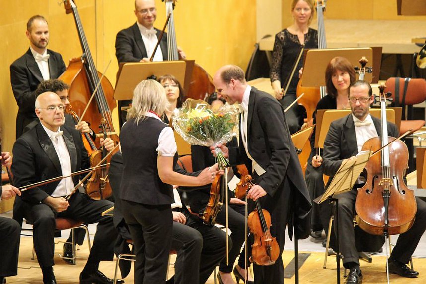 &Uuml;berw&auml;ltigender Einstieg in die Konzertsaison