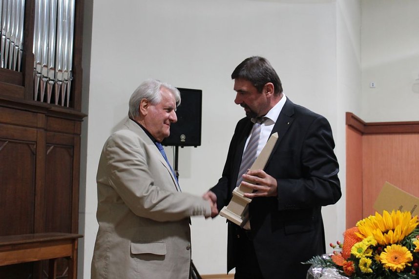 Ehrengabe f&uuml;r J&uuml;rgen Hauskeller