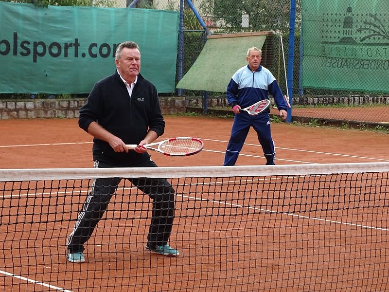 Doppelmeisterschaften im Tennis