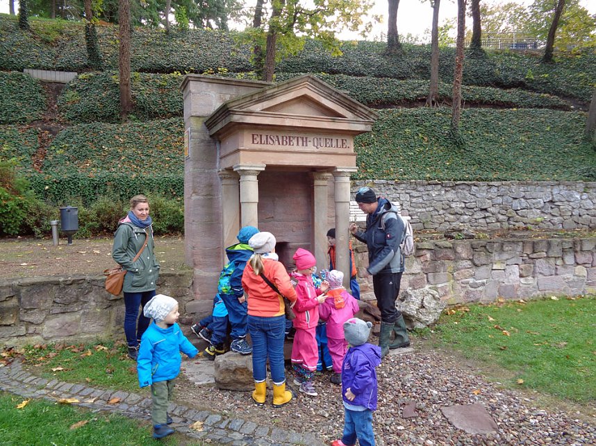 Traditioneller Familienwandertag in der Kindervilla