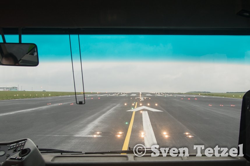 Auf dem Flughafen unterwegs