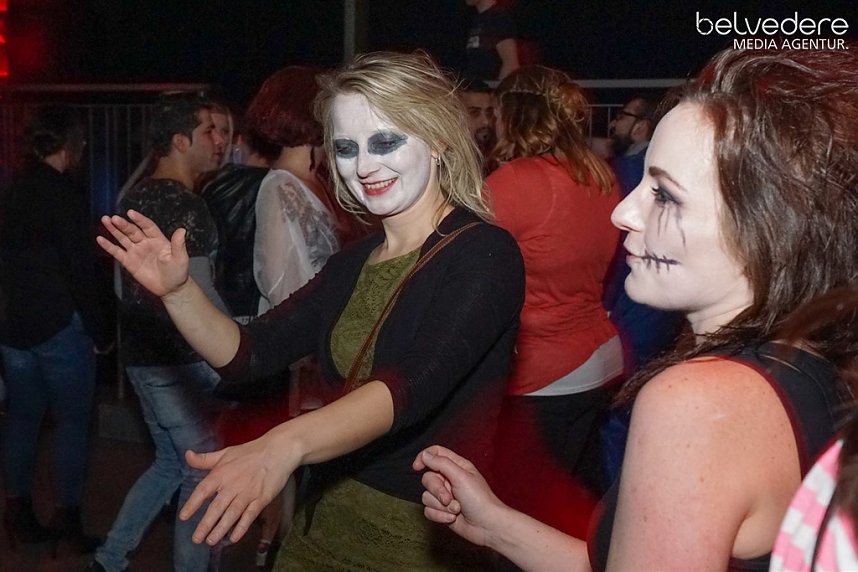 Party im Jugendclubhaus in Nordhausen - der Samstag