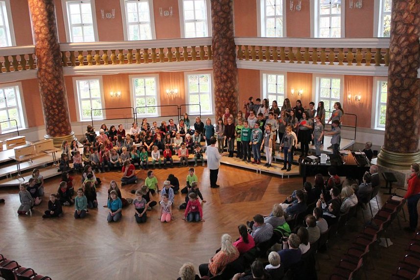 Getanzt und gesungen