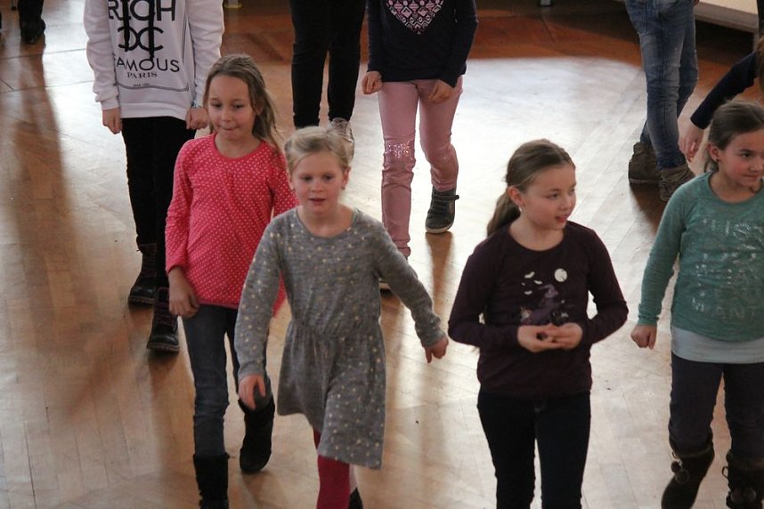 Getanzt und gesungen