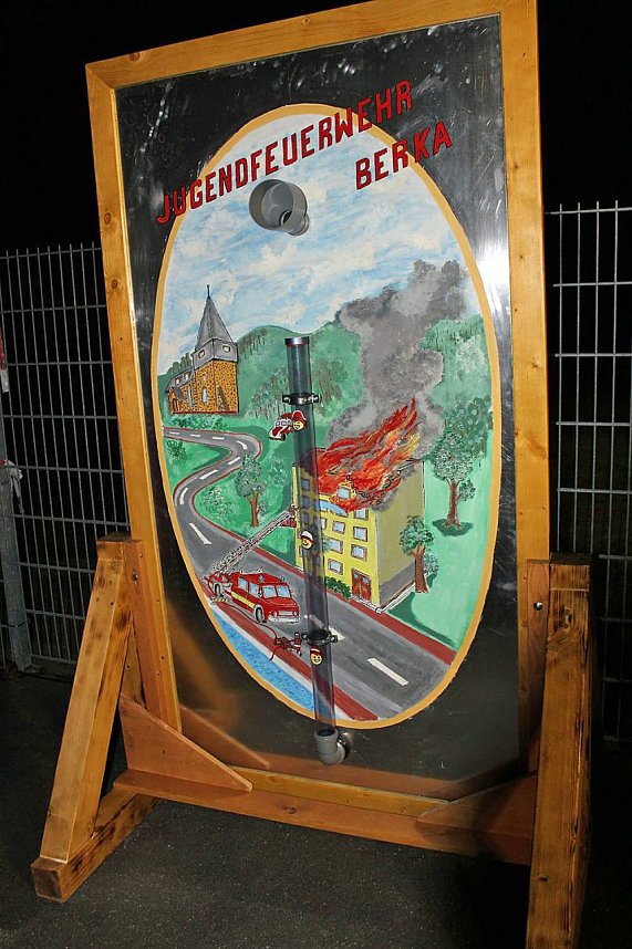 Spende f&uuml;r die Jugendfeuerwehr Berka