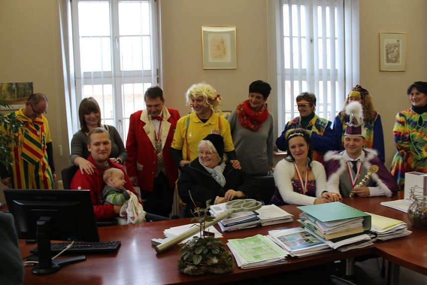 Im Handstreich B&uuml;rgermeistersitz erobert