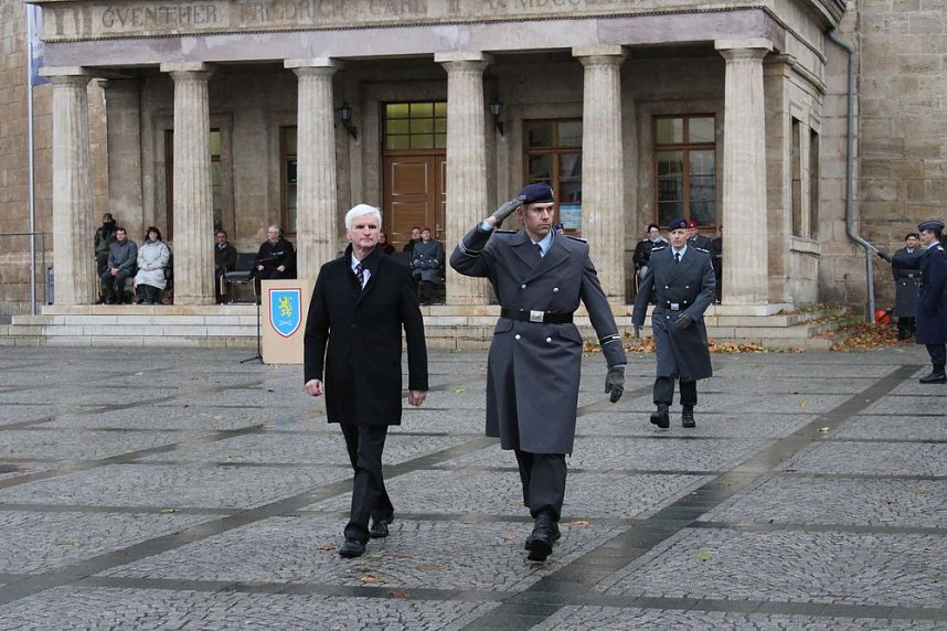 &Ouml;ffentliche Vereidigung in Sondershausen