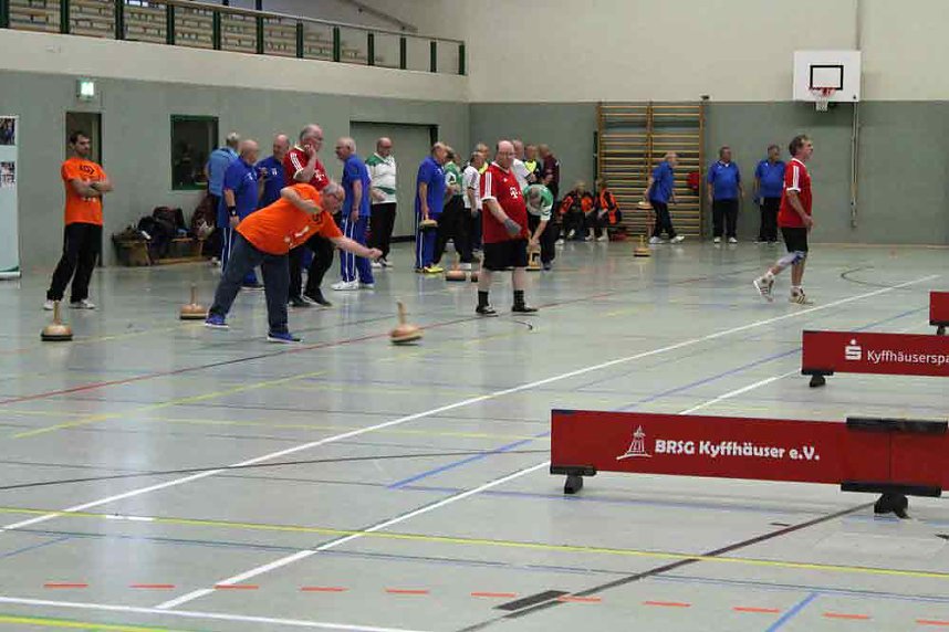 Gut besetztes Bosselturnier gestartet