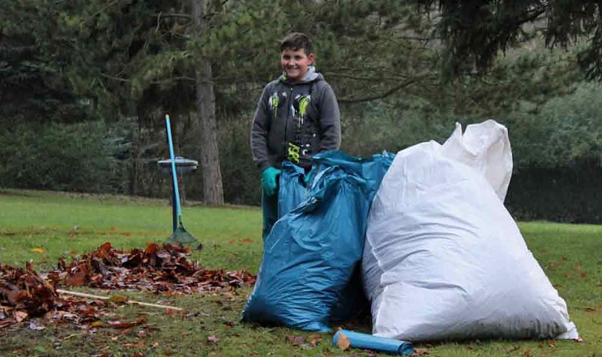 Schwimmbad auf Winter vorbereitet