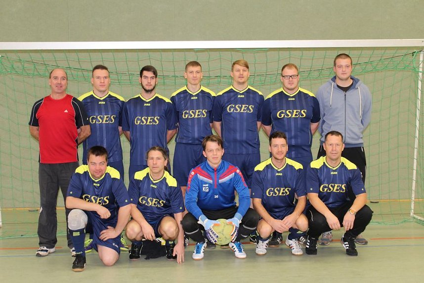 Titelverteidiger klar erfolgreich